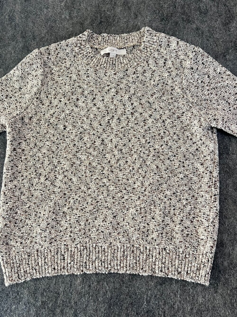 LOFT heathered marled knit tshirt brown tan womens‎ medium short sleeve crewneck